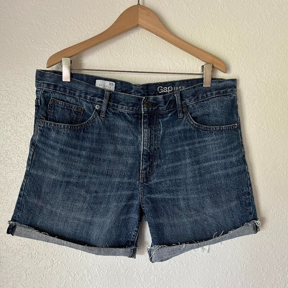 Gap Sexy Boyfriend Raw Hem Shorts 30T